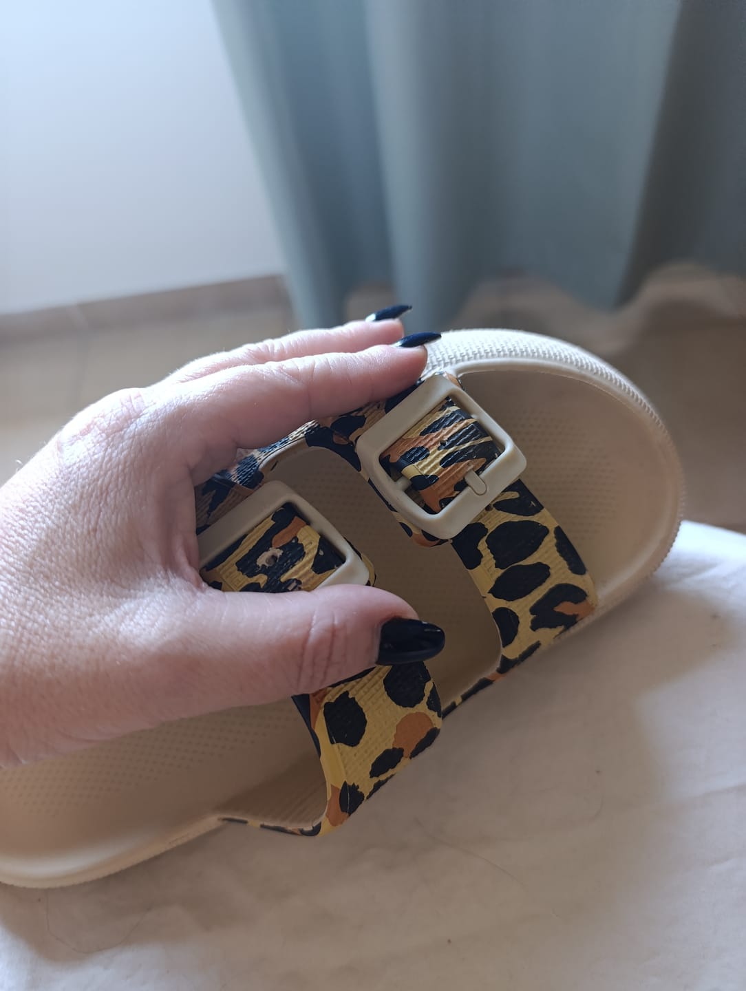 Customer photo review of קלאוד סנדלס מבית אורטופיקס