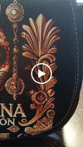 Customer video review of Mexicana de corazón - Personalized Leather Saddle Cross Body Bag MEX04S5