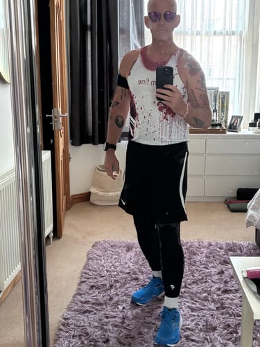 Customer photo review of Compression Sleeves V2 for Knees and Legs
