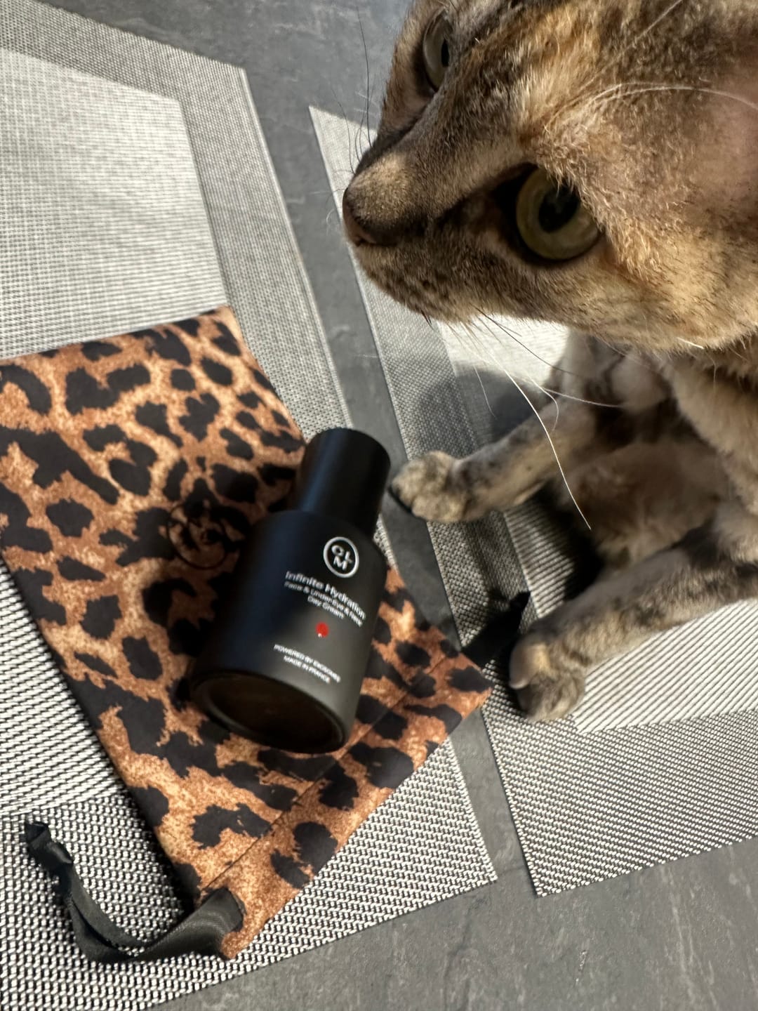 Customer photo review of Drėkinantis dieninis veido, paakių ir kaklo kremas 50ml