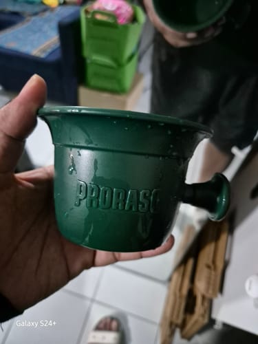 Customer photo review of Proraso Professional Green Shaving Mug