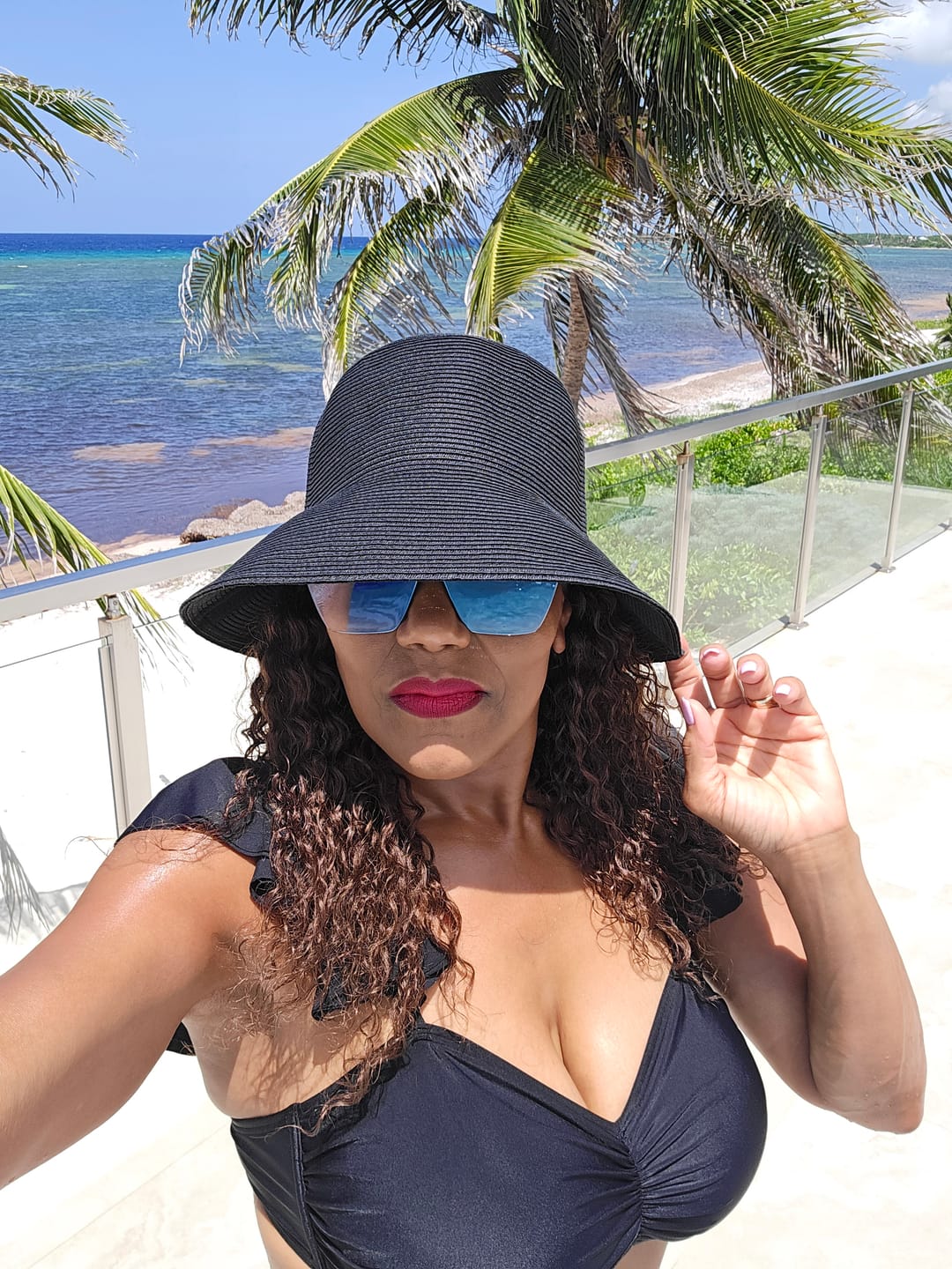 Customer photo review of #4 Medium Brown Deep Wave Human Crochet Hair