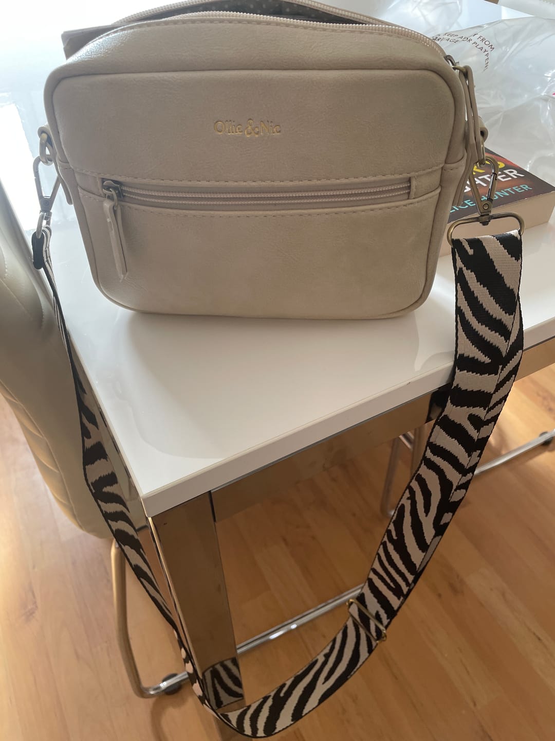 Customer photo review of Gigi Crossbody - Pebble