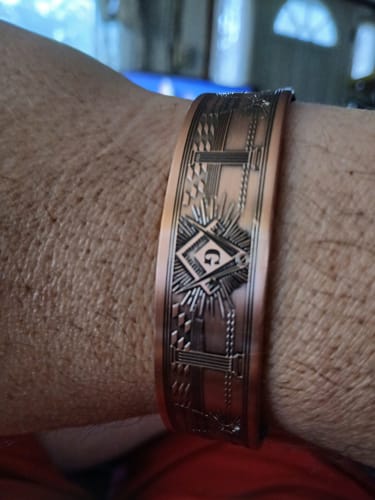 Customer photo review of MasonicMan Engraved Square and Compass Pure Copper Bracelet