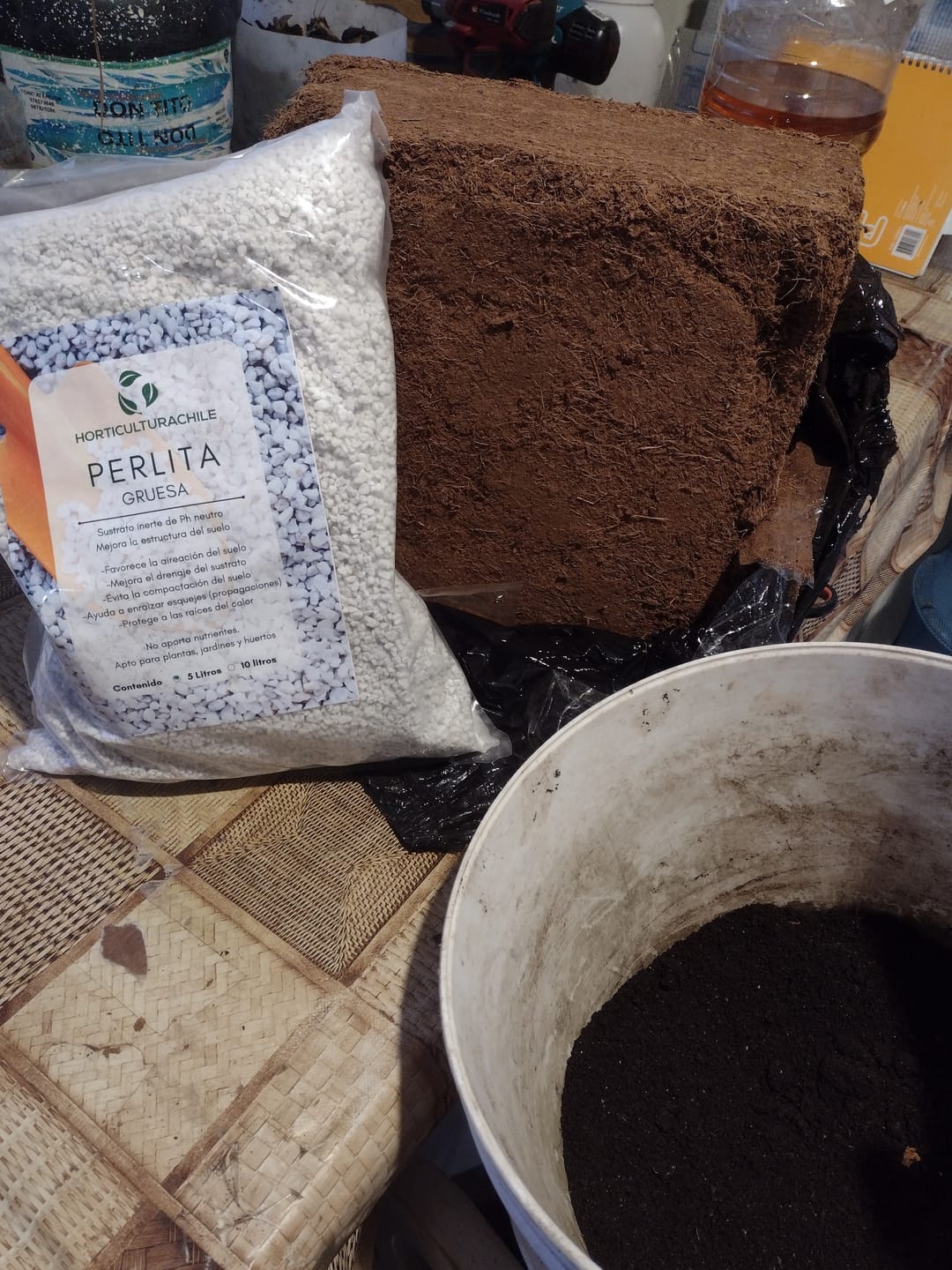 Customer photo review of Perlita Gruesa Premium para Sustratos y Cultivos – 5 y 10 L