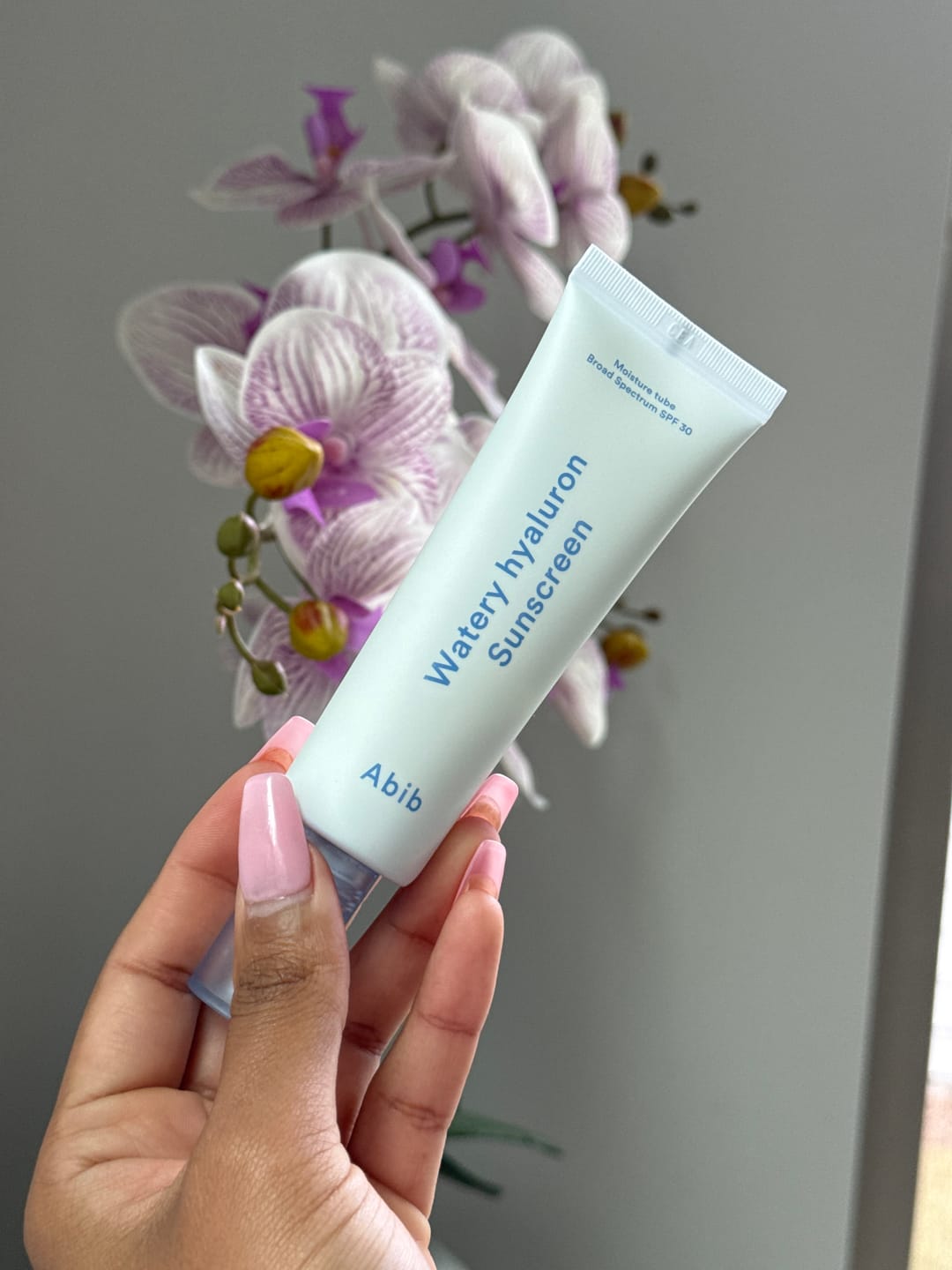 Customer photo review of Watery hyaluron sunscreen Moisture tube
