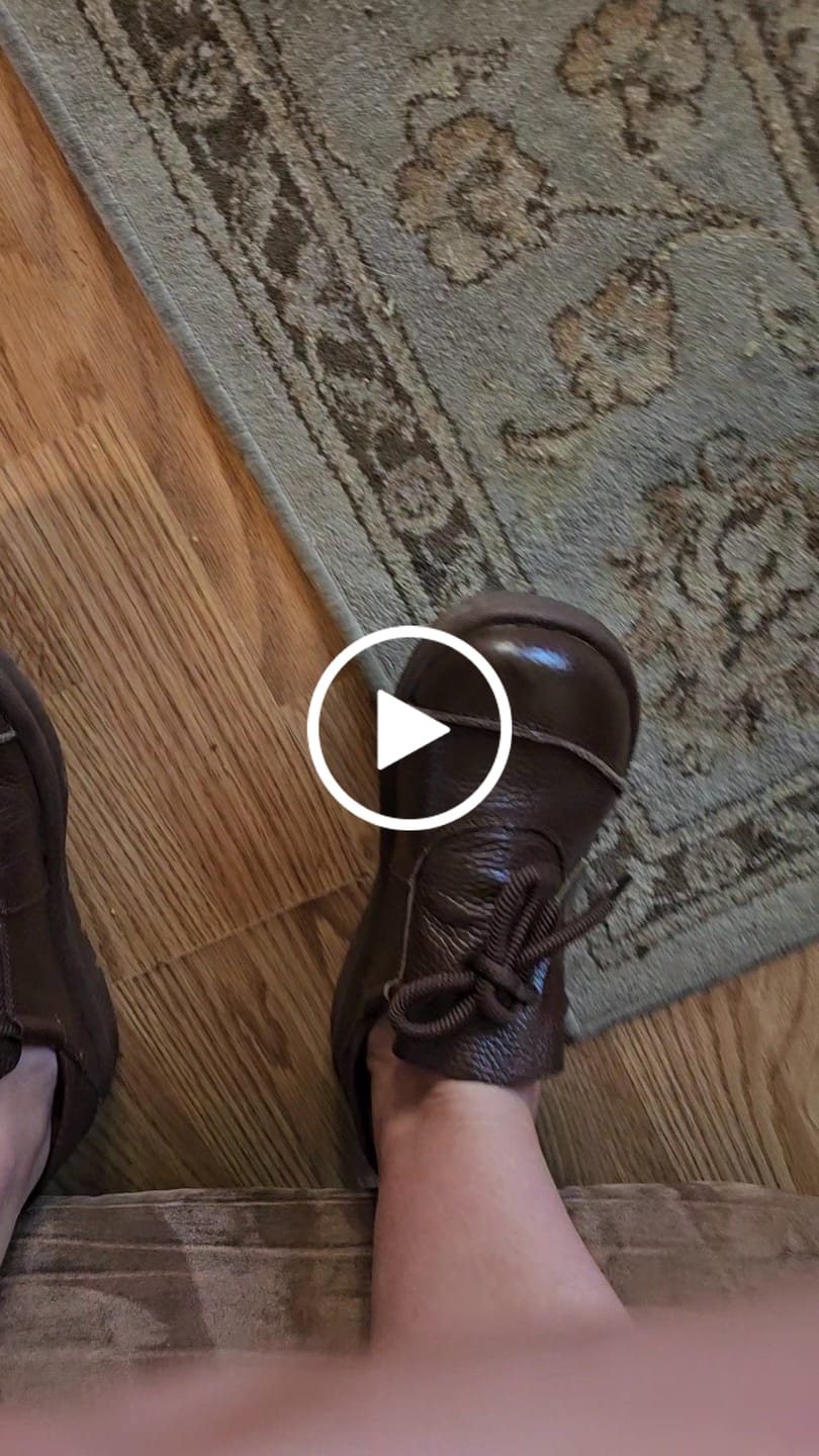 Customer video review of Women Vintage Leather Drawstring Flat Shoes