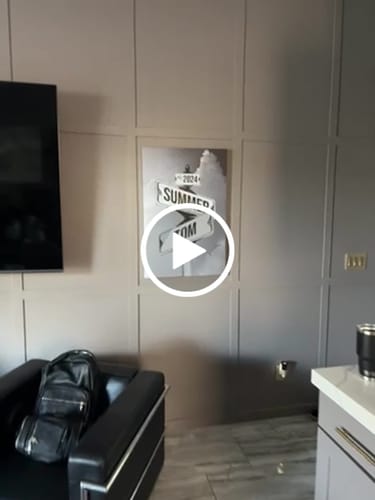 Customer video review of COUPLES DATE OF LOVE by Cstm Canvas