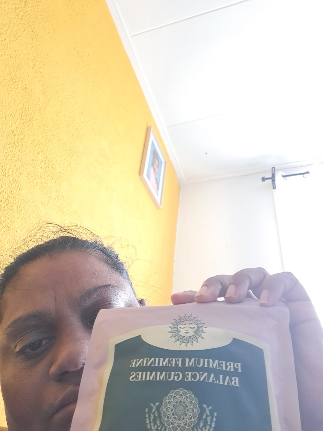 Customer photo review of Pineapple Vaginal Probiotic Gummies - pH Balance & Freshness Support