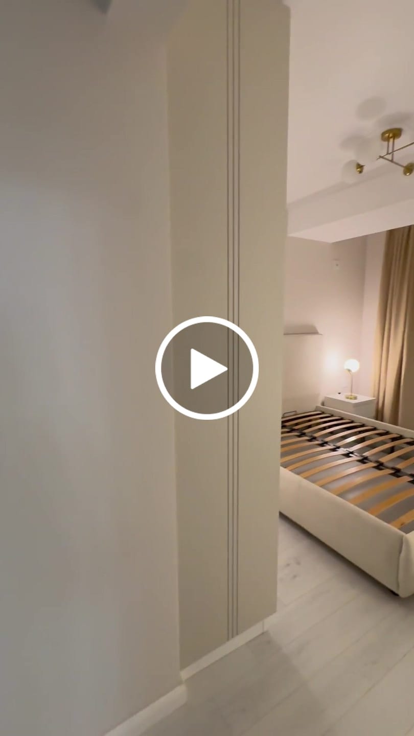 Customer video review of Scaun rotativ K495, bej/negru, stofa clasica/metal, 60x65x87 cm