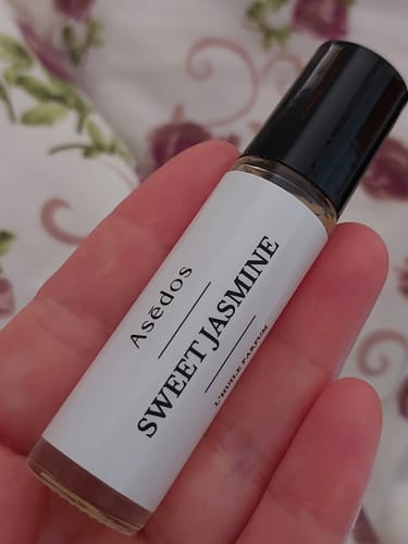 Customer photo review of SWEET JASMINE PERFUME OIL