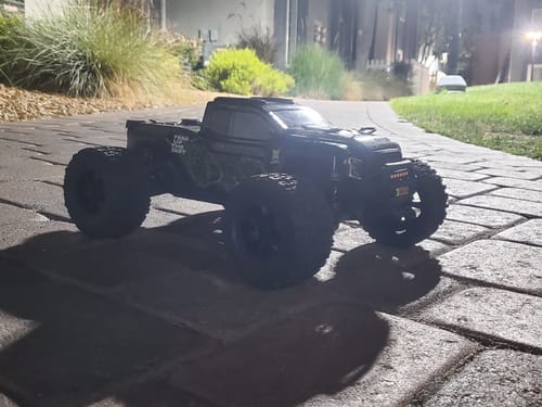 Customer photo review of Rlaarlo Carbon Fiber MINI 1:10 Scale RTR Brushless Monster Truck, RZ001B-C