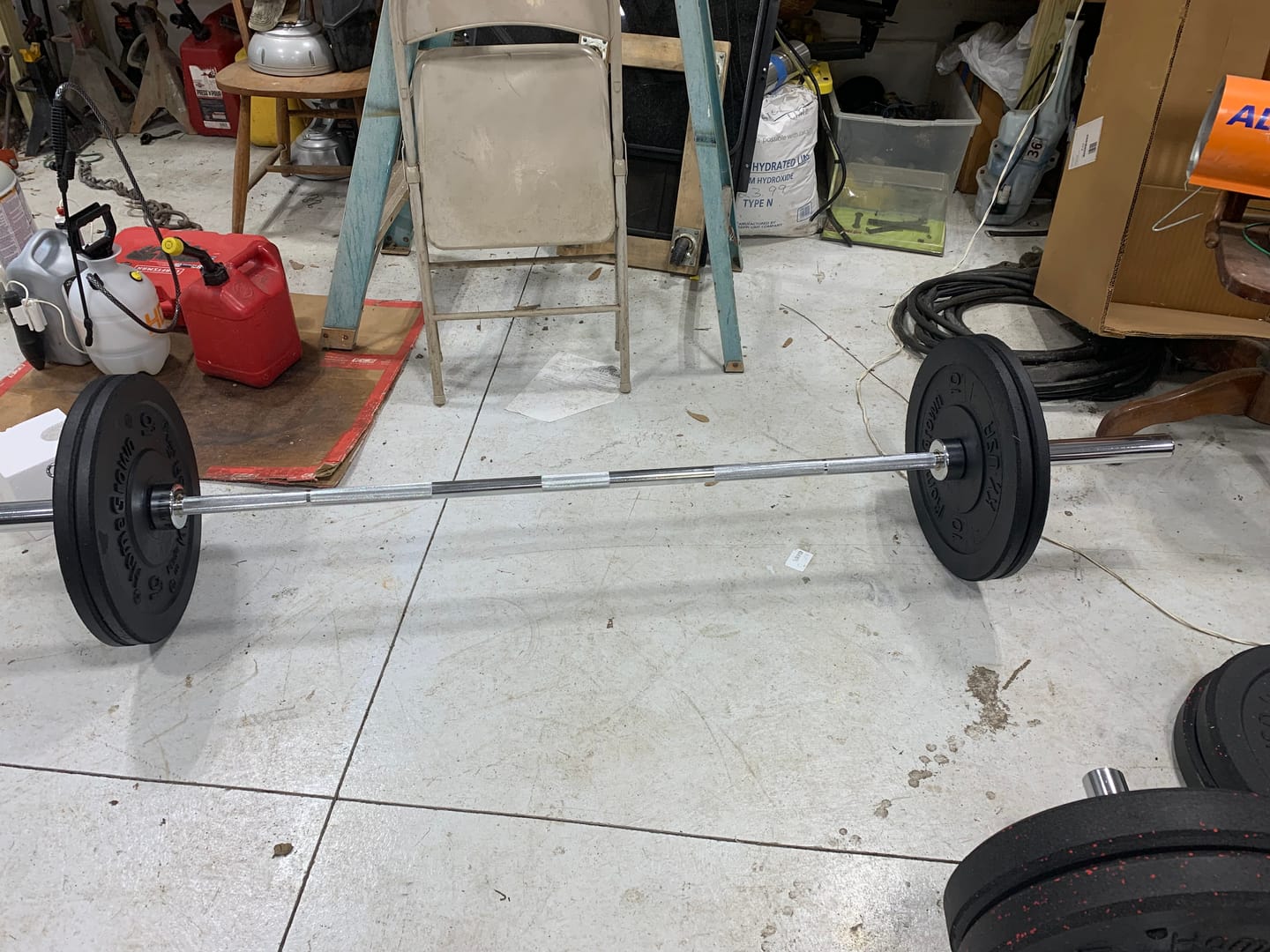 Customer photo review of 700lb Olympic Barbell