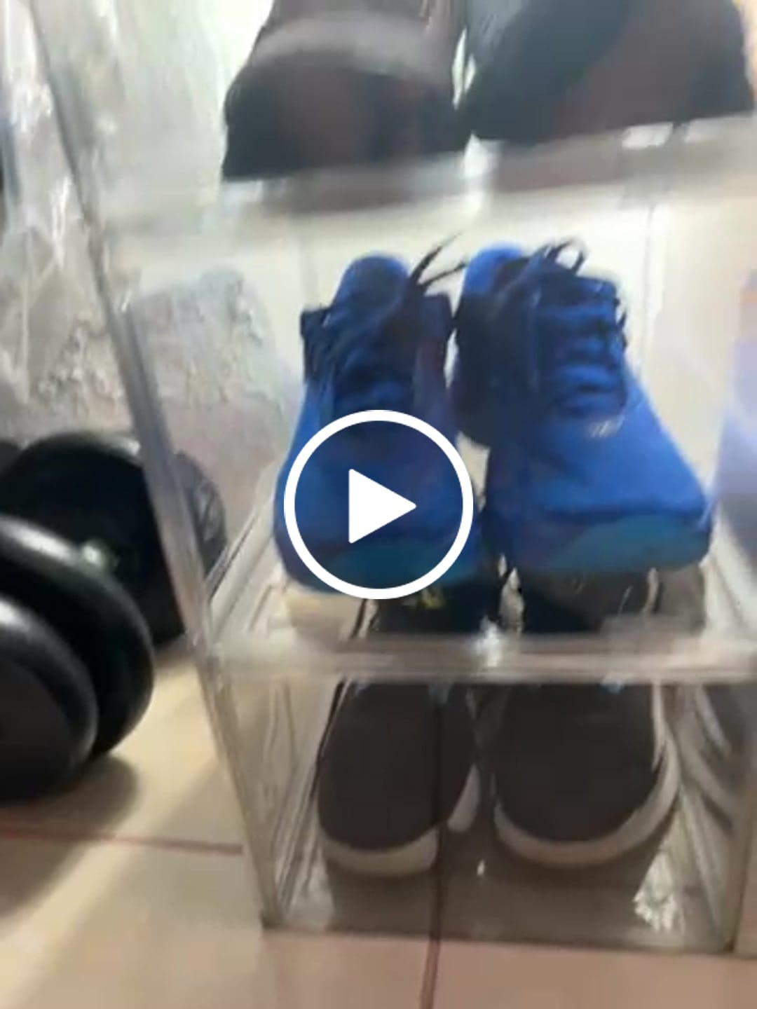 Customer video review of Playoff Box - Cajas Transparentes Premium Para Sneakers Cierre Magnético Apertura Lateral