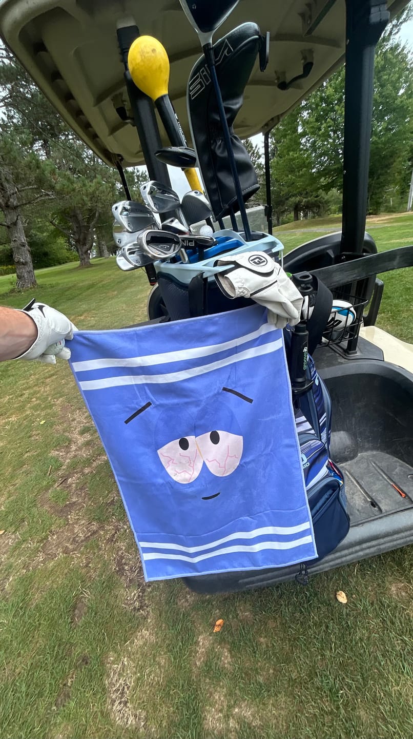 Customer photo review of MAGNETIC Towelie 24" x 16" Golf Towel, Double Sided