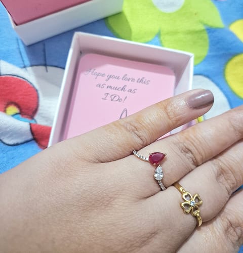 Customer photo review of Rose Gold Serendipity Ring