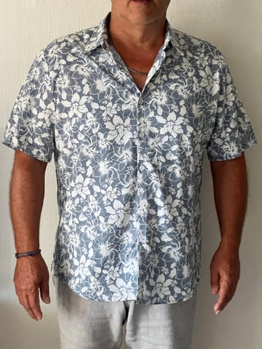 Customer photo review of Chemise hawaïenne à manches courtes en coton à imprimé floral pour homme