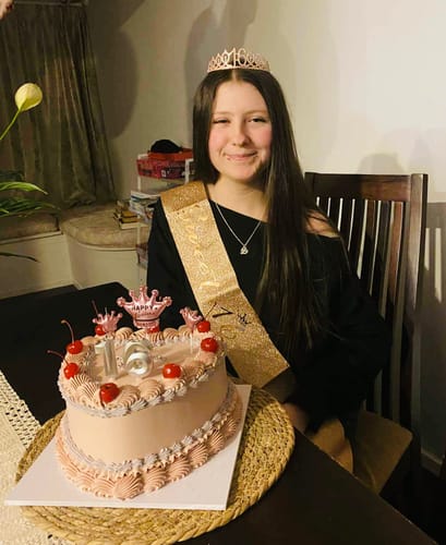 Customer photo review of allie