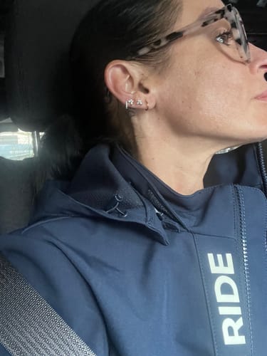 Customer photo review of Piercing de Mariposa