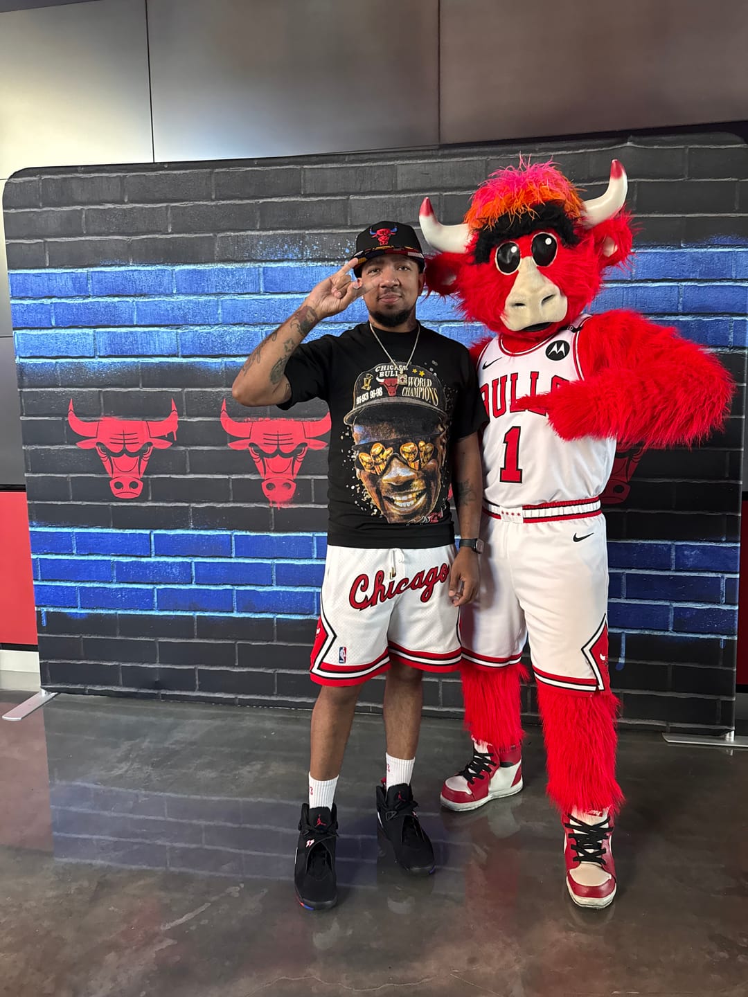 Customer photo review of Michael Jordan 3 Peat x 2 Tee
