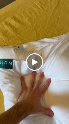 Customer video review of Pernă Plume Puf