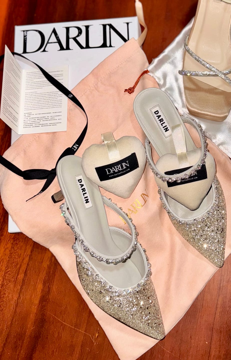 Customer photo review of 2 INCHES SILVER-BEIGE GRADIENT SIGNATURE