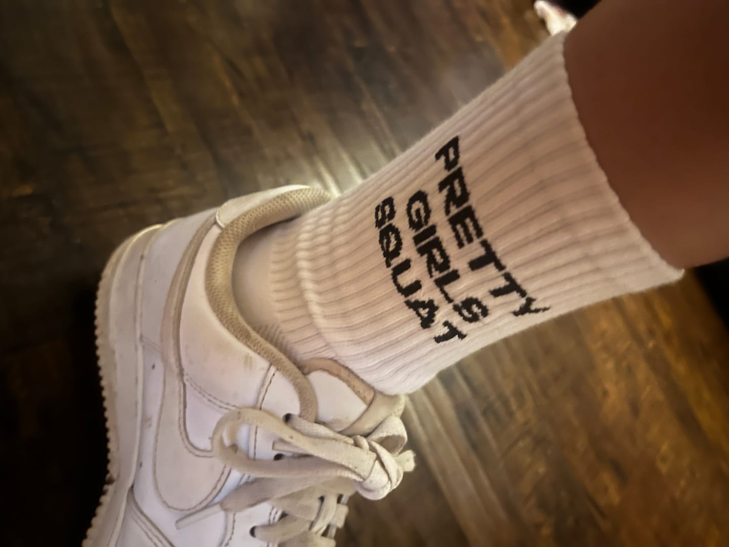 Customer photo review of Pretty Girls Squat ™ - Crew Workout Socks