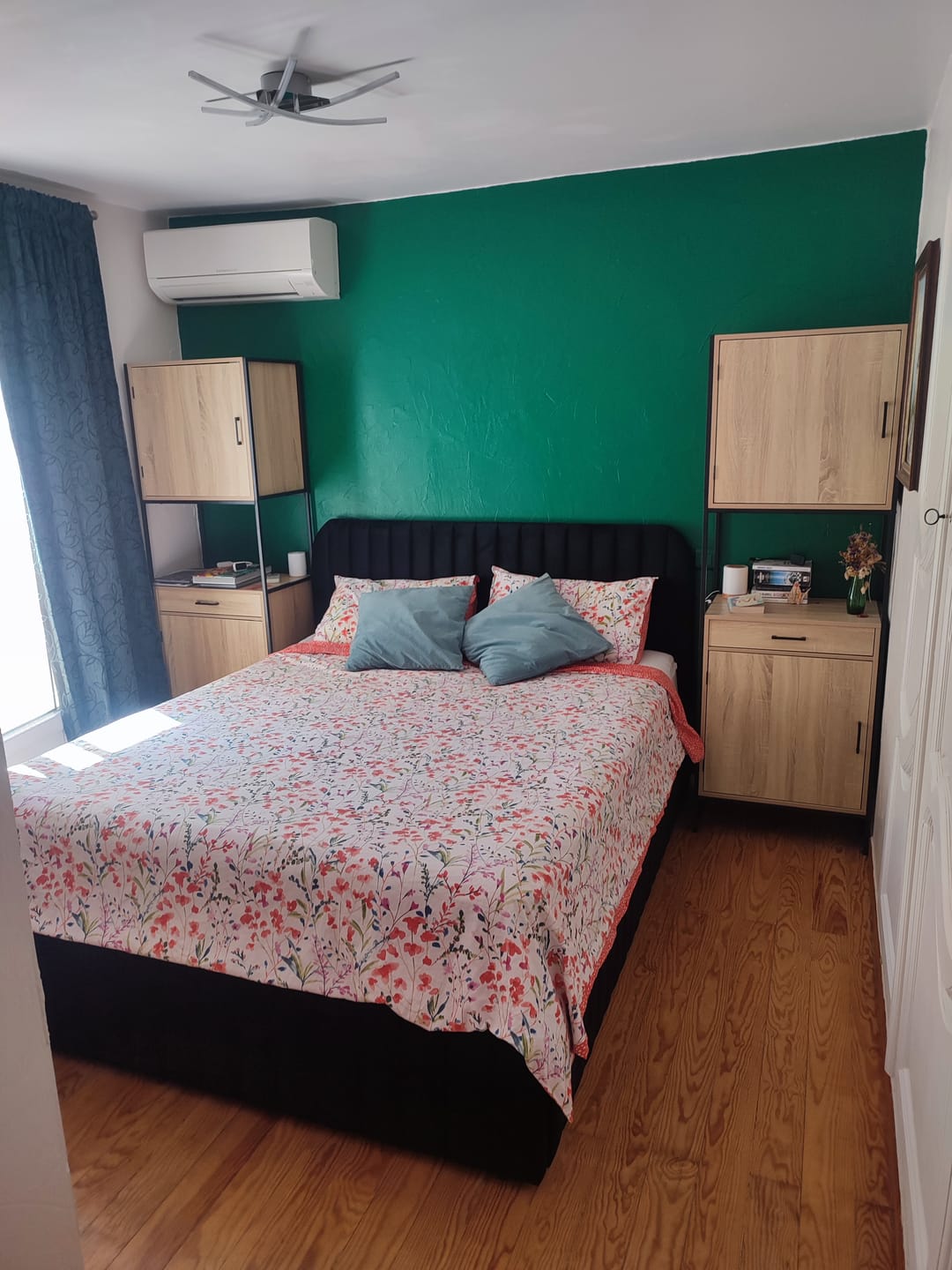 Customer photo review of Lit design avec coffre de rangement - MAELLE