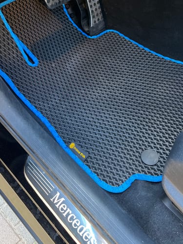 Customer photo review of Auto Fußmatten nach Maß - Vorne