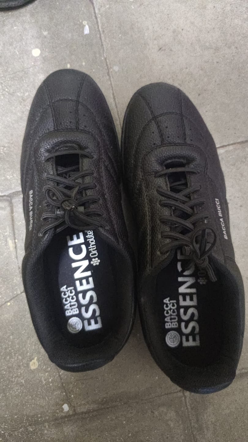 Customer photo review of Bacca Bucci ESSENCE Low-Top Sneaker with Ortholite Insole & Elastic Laces