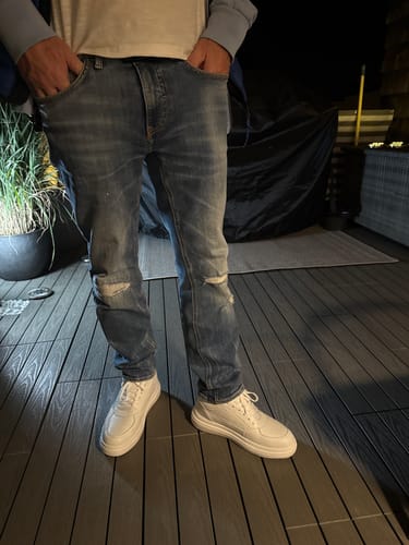 Customer photo review of ELEVATESHOES WHITE CASUAL