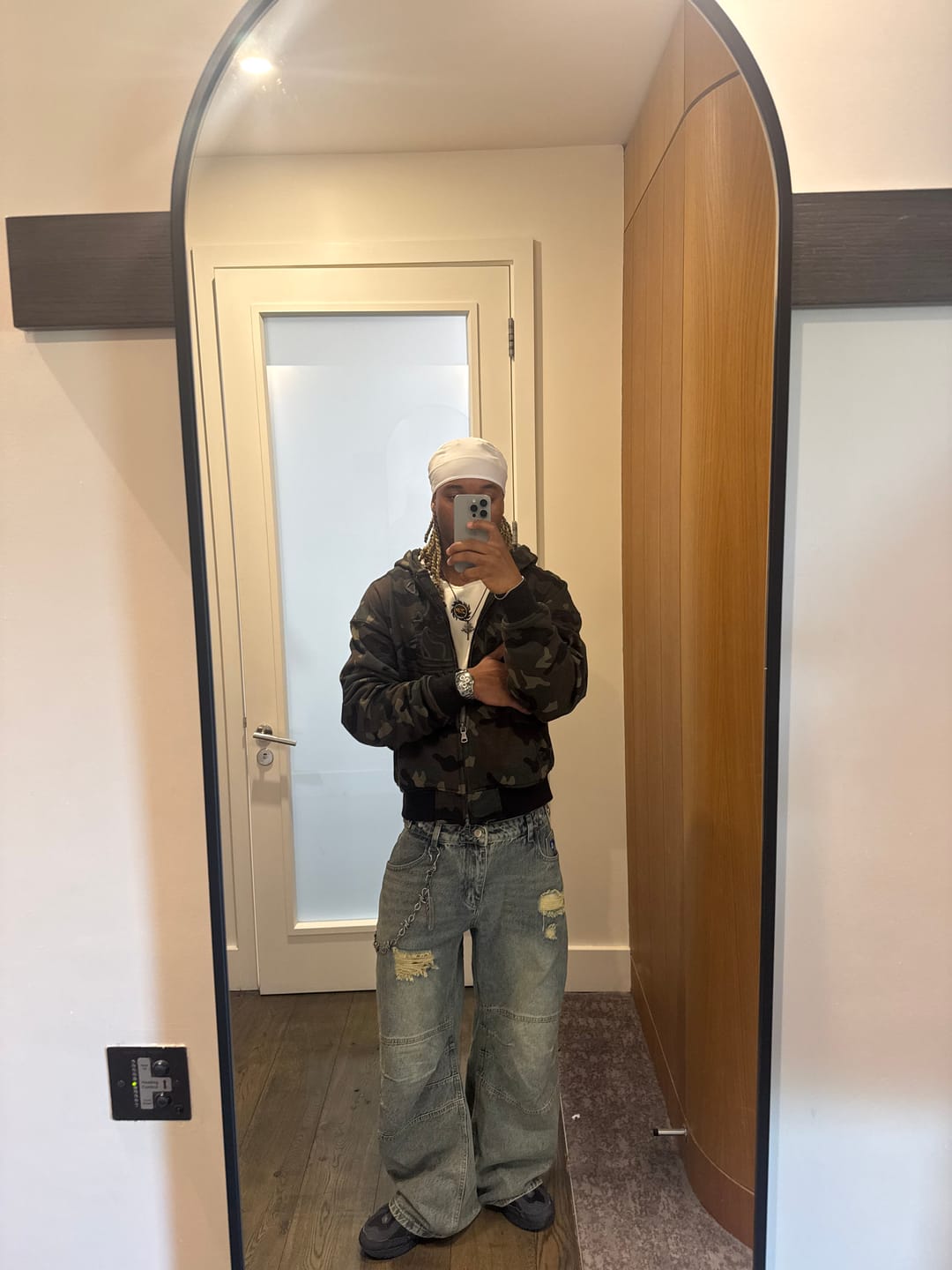 Customer photo review of Aelfric Eden Baggy Barrel Double Waist Jeans