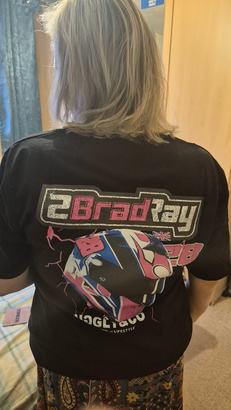 Customer photo review of Brad Ray ‘Electric’ Tee