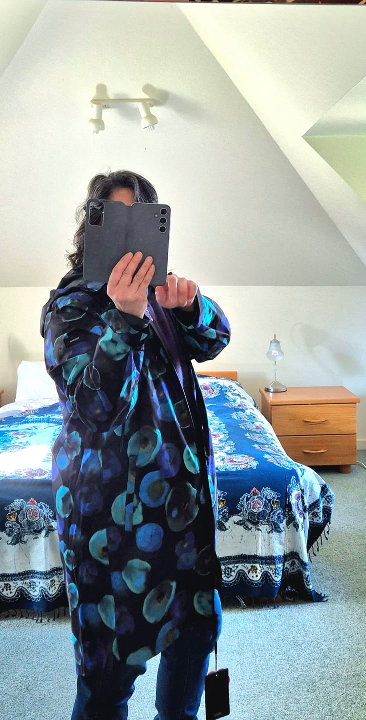 Customer photo review of Georgie Women's Rain Coat x Evie Kemp - Night Bloom
