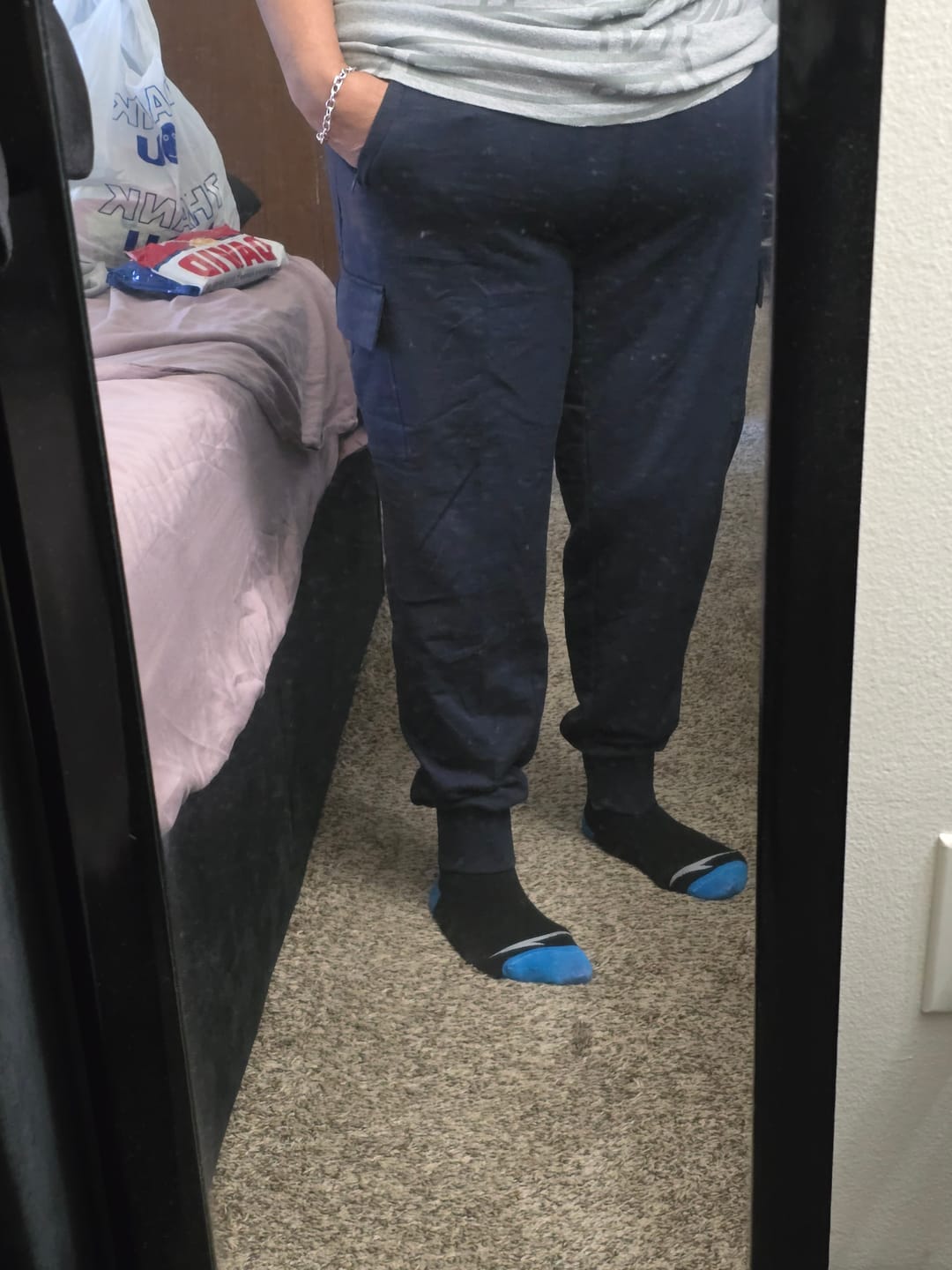 Customer photo review of WOMEN'S 6 POCKET PANT