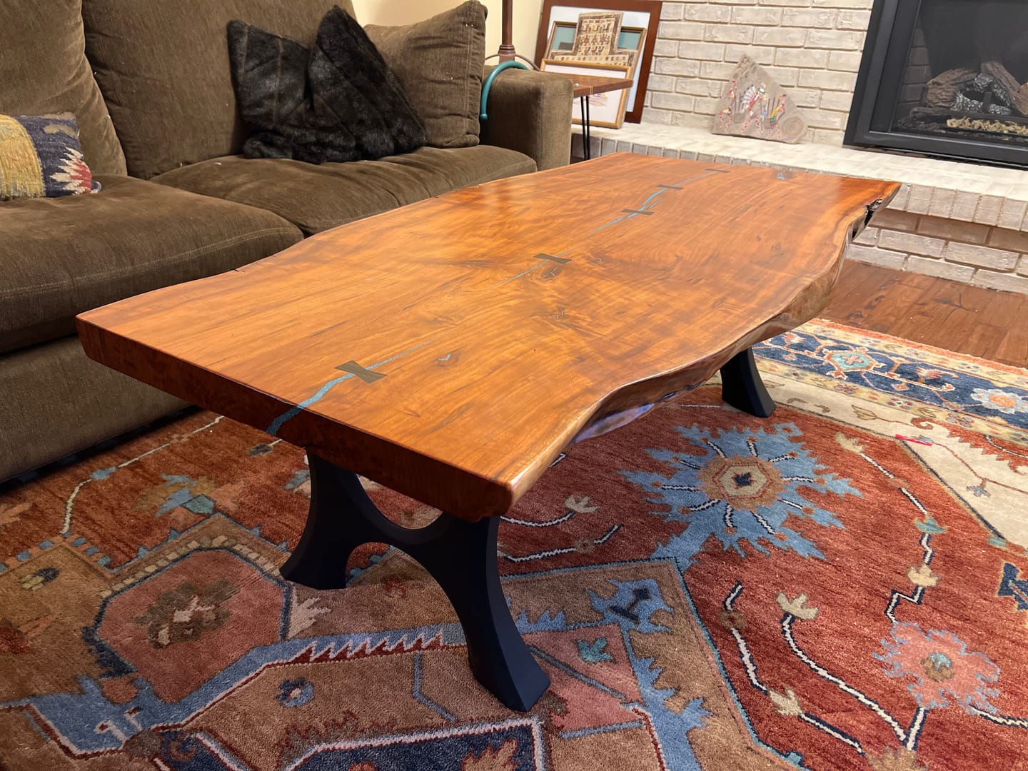 Customer photo review of Bench Legs 103B Haru 16H for Dining Live Edge Tabletop