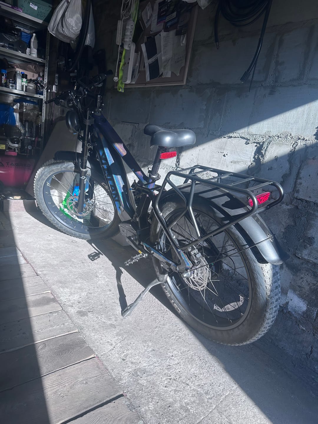 Customer photo review of Rear Rack + Rear Tail Light (for T7)