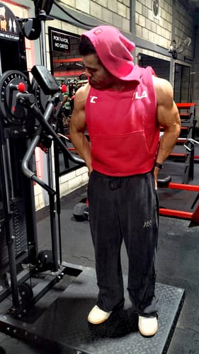 Customer photo review of UFC™ CUT-OFF HOODIES #5003