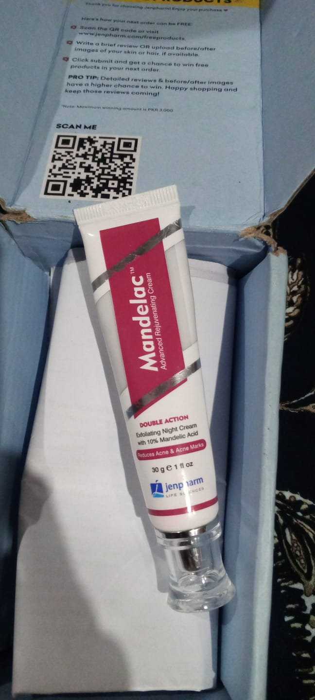 Customer photo review of MandelAC Cream