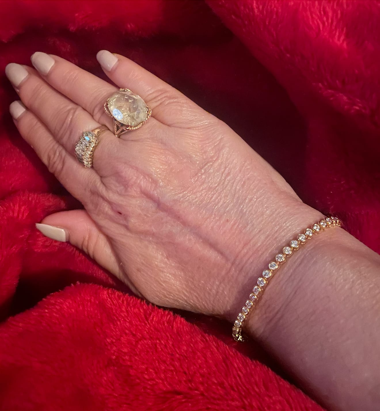 Customer photo review of Lab Grown Diamond Bezel Tennis Bracelet
