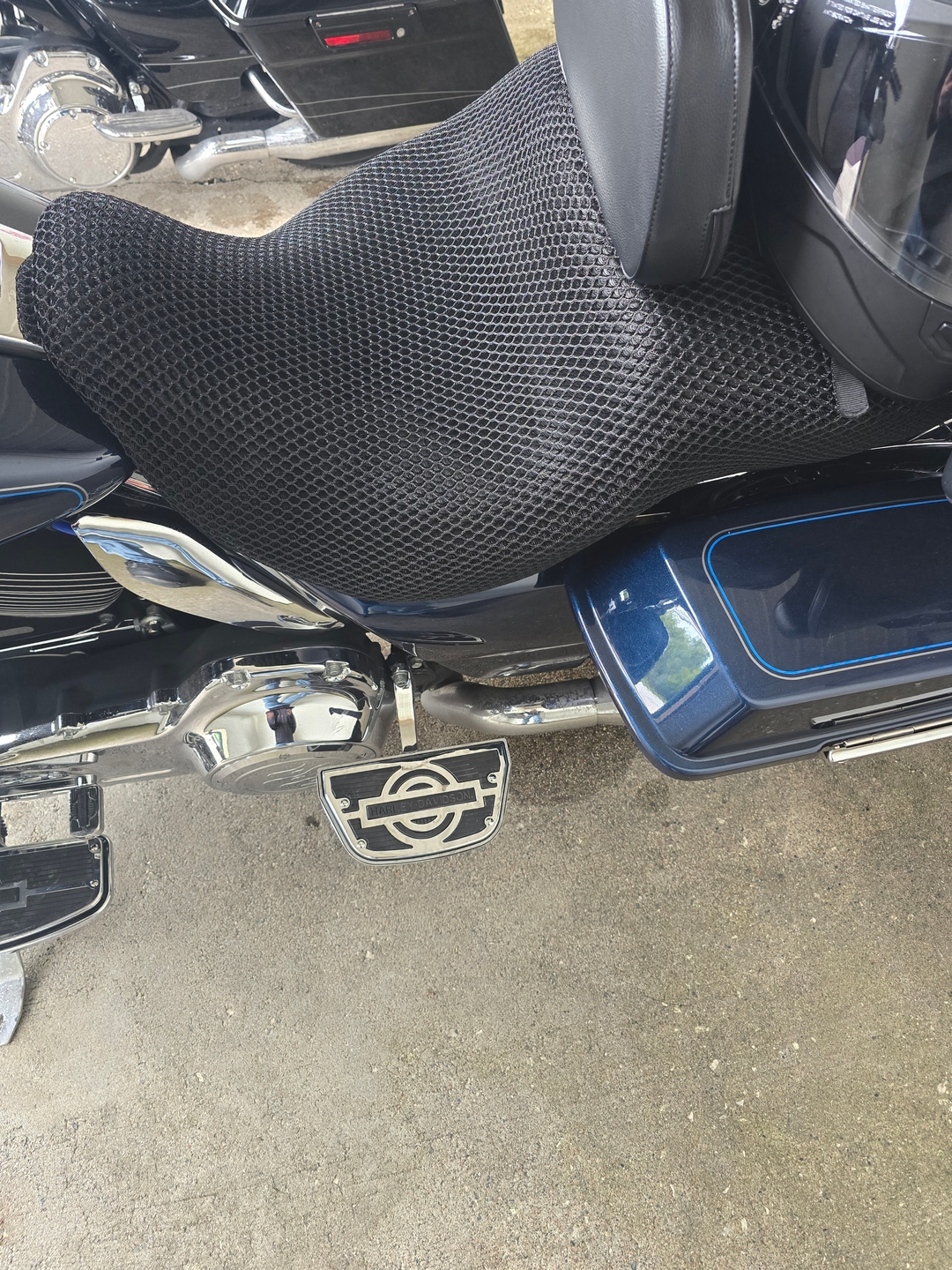 Wind Rider mesh seat cover on a Harley Davidson Electra Glide Classic