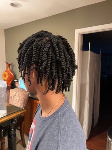 Customer photo review of MOIST RESTORE LEAVE IN CONDITIONER