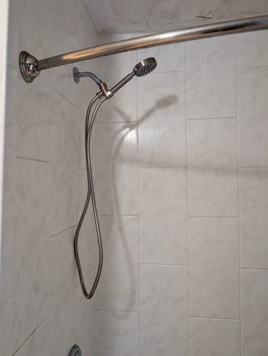 Customer photo review of 1-Spray Handheld Shower Head Set