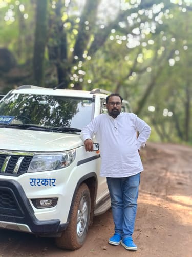 Customer photo review of Men White Airy Linen Short Kurta