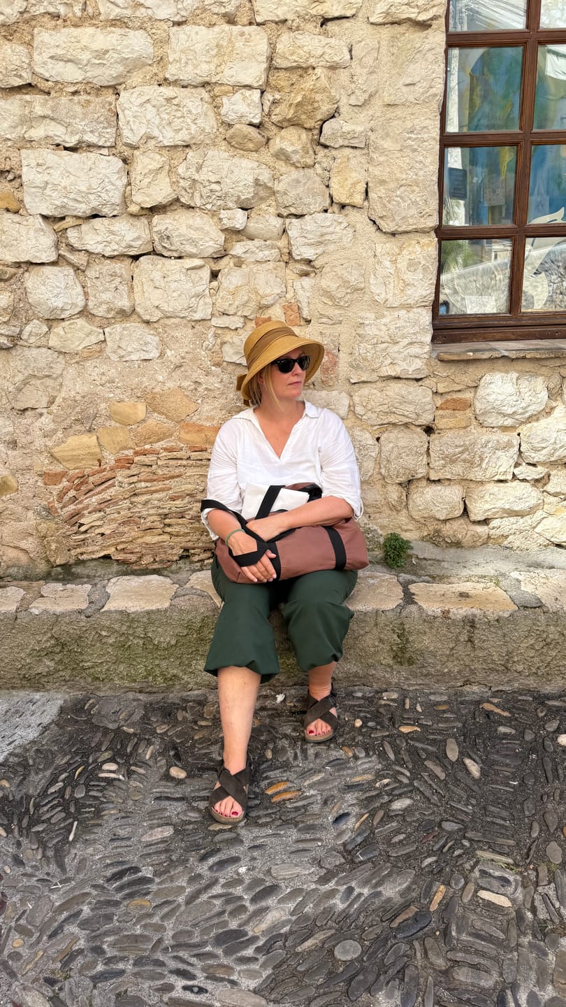 Customer photo review of Hepburn Pants med gylf - bukse med høyt liv - mørk grønn