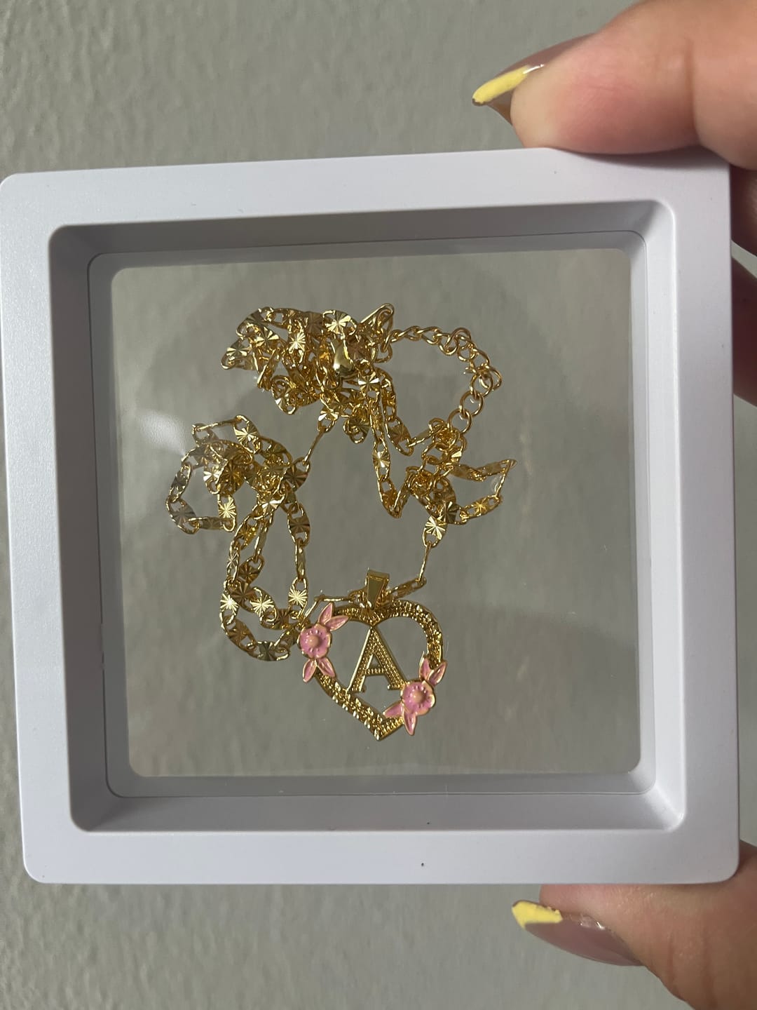 Customer photo review of Diamond Cut Underline Name Necklace