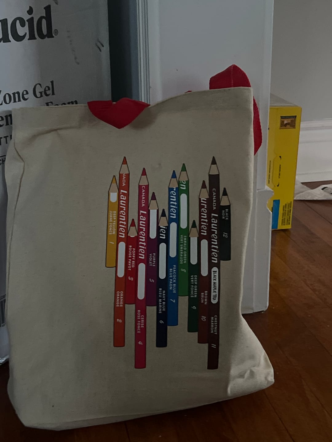 Customer photo review of Laurentien Coloured Pencils Canvas Tote