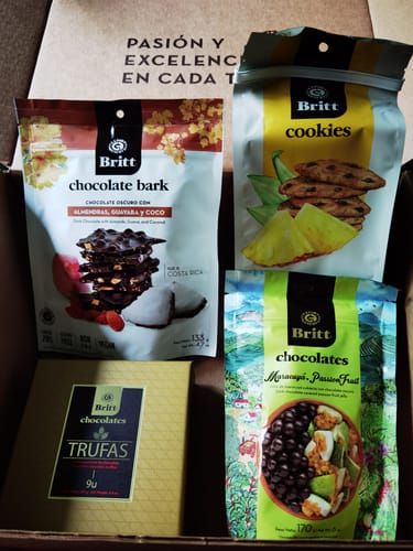 Customer photo review of Caja de Regalo Grande con Paisaje Café Britt