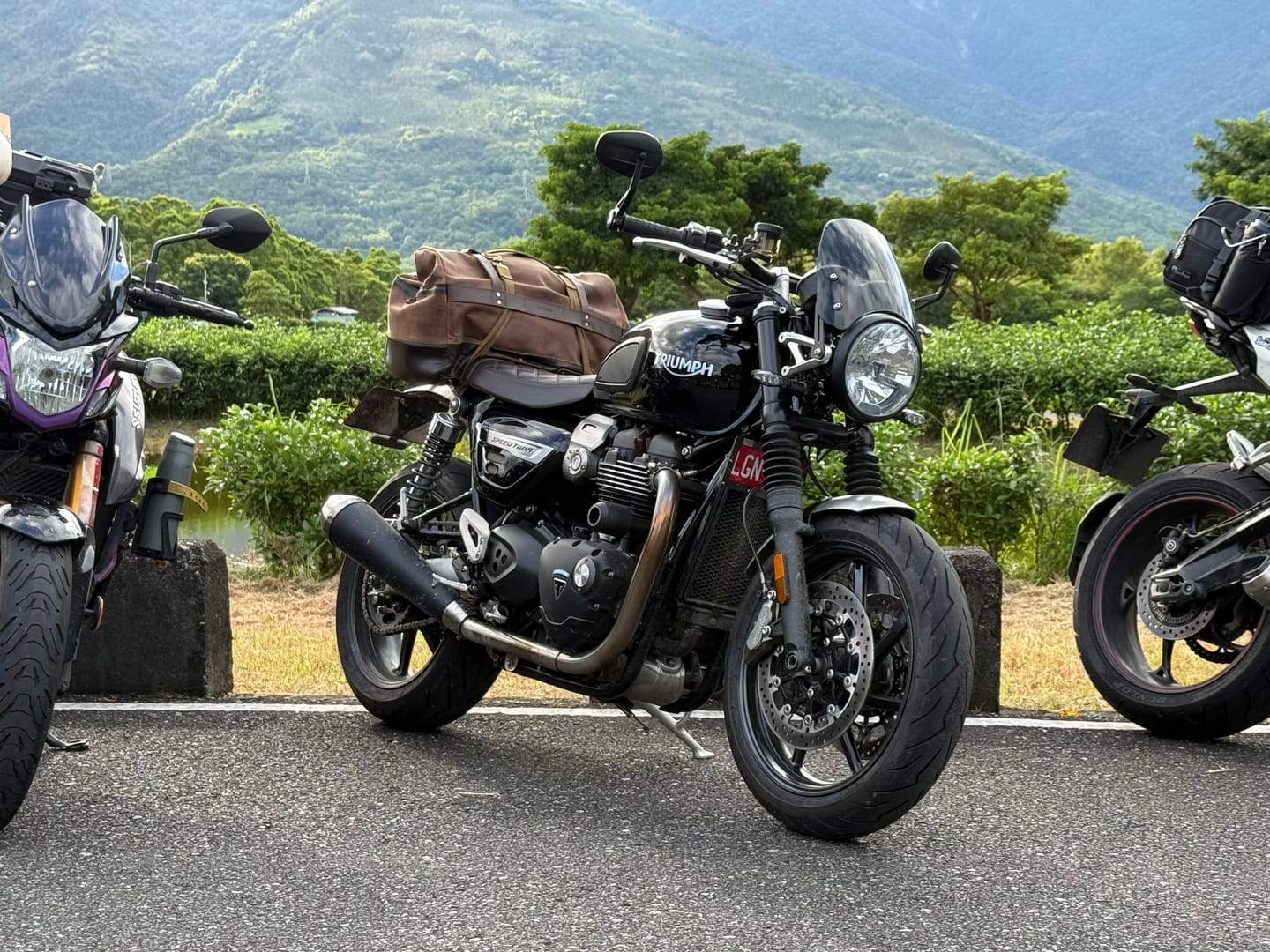 Customer photo review of outlaw duffel bag