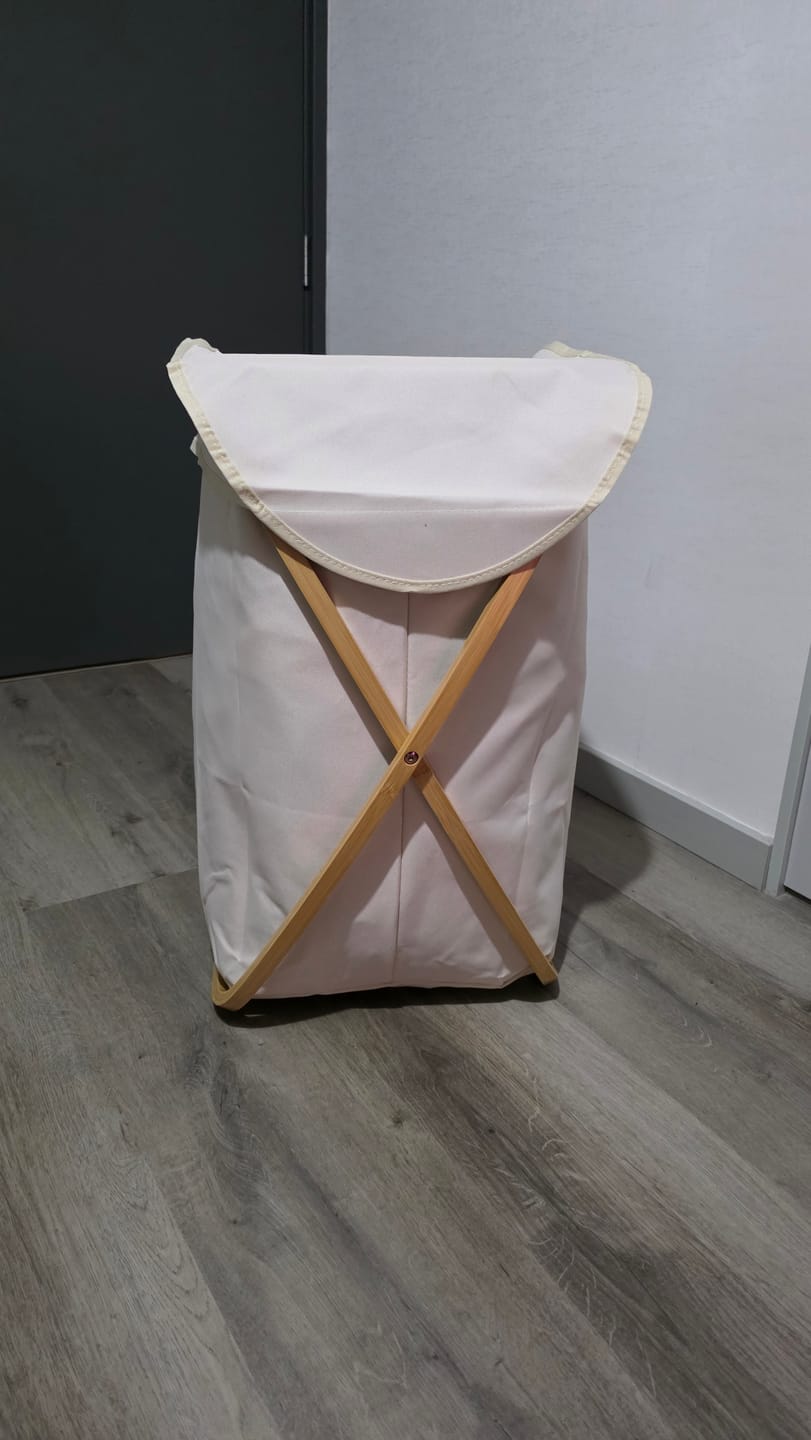 Customer photo review of Canasto Ropa Sucia Plegable De Bambú